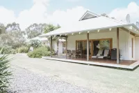 Yallingup Villas Hotels near Ngilgi Cave Ancient Lands Experience