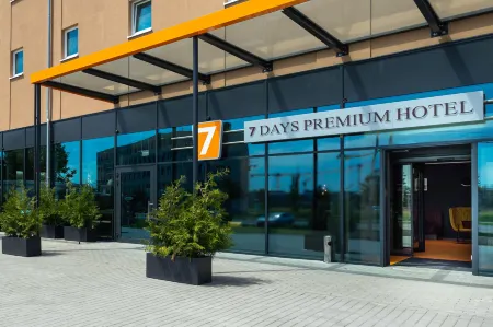 Hotel Campanile Berlin Brandenburg Airport