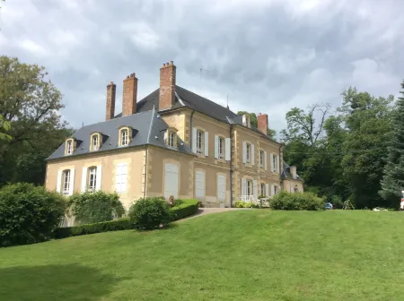 Manoir de Curty