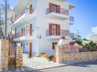 Eytyxia Apartments Hotels in Solina
