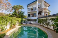 Edgewater Collection by Stay Noosa