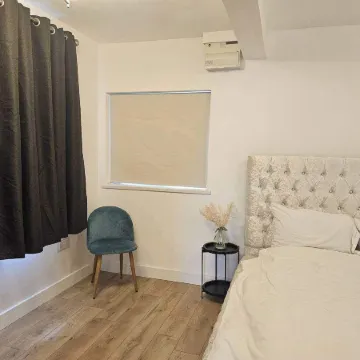 Cosy Studio in Heart of Bridgend
