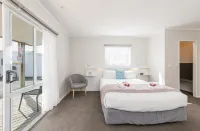 Abbey Court Motel Hotels in Motueka