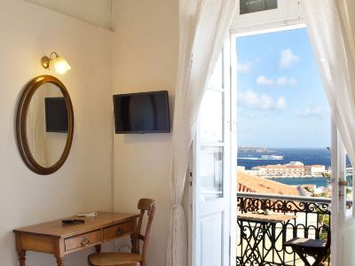 Hotel Omiros