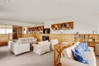 Le Logis de Valandraud Hotels in Sainte-Colombe