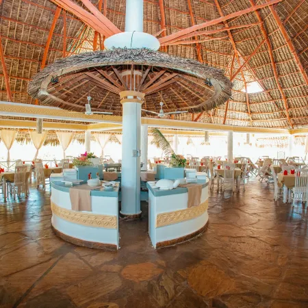 Twiga Beach & Spa