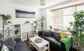 Quirky & Cosy 2Bd Mews Flat in Paddington - Housity