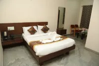 Soundarya Hotel Hotels near Manjunatha Nagar Play Ground