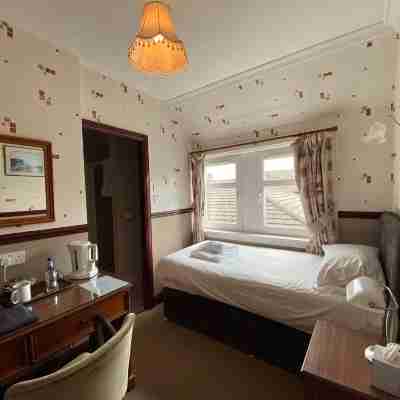 Kings Arms Hotel Rooms