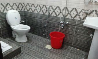 Abshar Hotel
