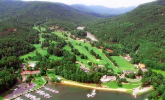 Fox Run at Lake Lure