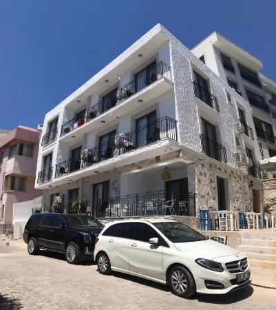 Eva Hotel CESME Отели рядом с достопримечательностью «Cesme Otobus Terminali»