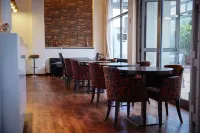 Athens Habitat Hotels in Marousi