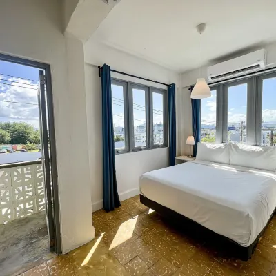 Urbana Hotel Hotels near Munoz Rivera Park