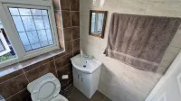 Captivating 2-Bed Apartment in Ilford Hotels in Woodford
