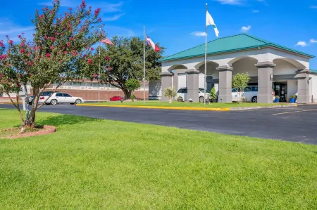 Quality Inn Отели в г. Роско