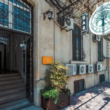 Moss Art Boutique Hotel Отели рядом с достопримечательностью «Площадь Фонтанов»