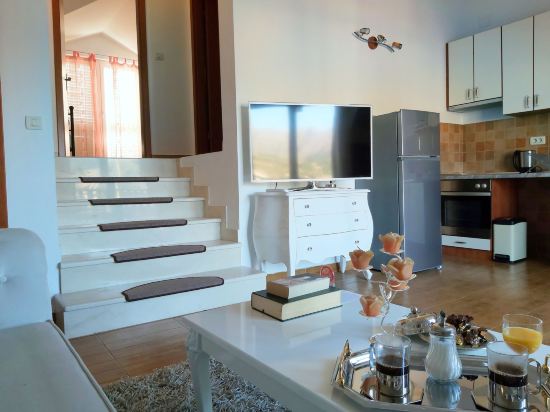Adria Apartments and Rooms
