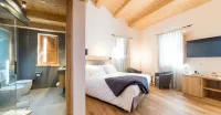 Aura Relais