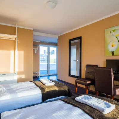 Apple City Hotel Отели рядом с достопримечательностью «Станция метро Amrumer Straße»