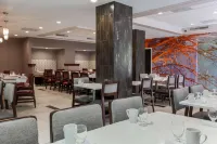 DoubleTree by Hilton Atlanta Airport Hotels in East Point
