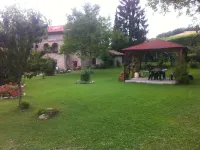 B&B Avamposto di Alpicella Отели рядом с достопримечательностью «Coach(Fidenza)»