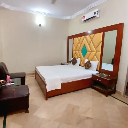 Subhan Palace Guest House