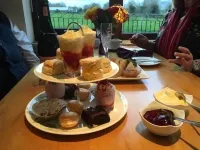 Double-Gate Farm - breakfast