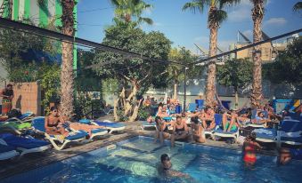 Hamra Urban Gardens