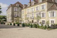 Hôtel Restaurant de La Poste & du Lion d'or Hotels in Chevroches