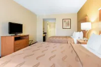 Clarion Hotel & Suites University-Shippensburg فنادق في Shippensburg Township