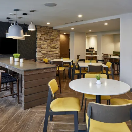 Fairfield Inn & Suites Albany Airport