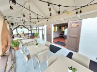 Ellen Bay Inn Hotels in Willikies