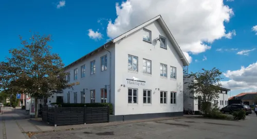 Hotel Hjallerup Kro Hotels in Tylstrup