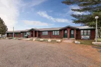 Rib Waters Inn Отели в г. 