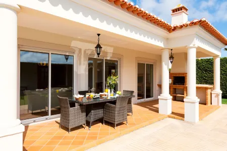 The Village – Praia D’El Rey Golf & Beach Resort Отели рядом с достопримечательностью «Praia D'El Rey Golf Course»