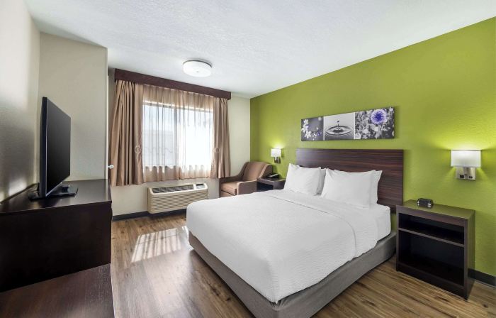Sleep Inn & Suites Salina I-135