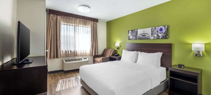 Sleep Inn & Suites Salina I-135 Hotels in Salina