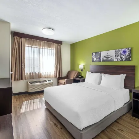 Sleep Inn & Suites Salina I-135