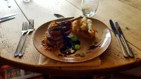 The Barn Courtyard Hotel di Charnwood