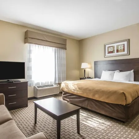 MainStay Suites Meridian - Bonita Lakes