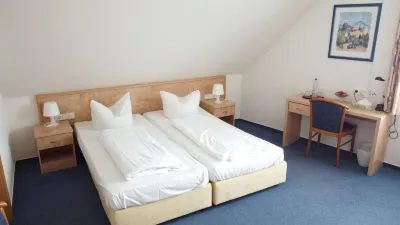 Hotel Sorella Hotels in der Nähe von Biserica Penticostala Romana-Maranata-Sinsheim