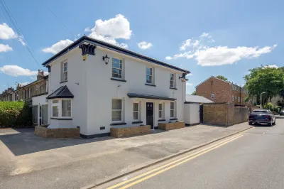 Elthorne Luxury Apartments