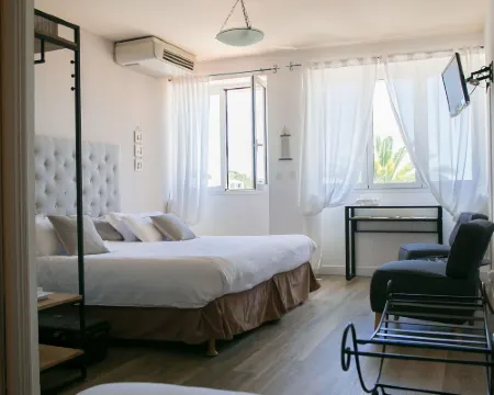Hôtel la Fiancée du Pirate Hotels in Villefranche-sur-Mer
