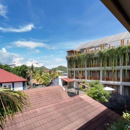 Komodo Lodge