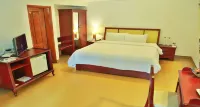 Estuary Sarovar Premiere Poovar Island - parking