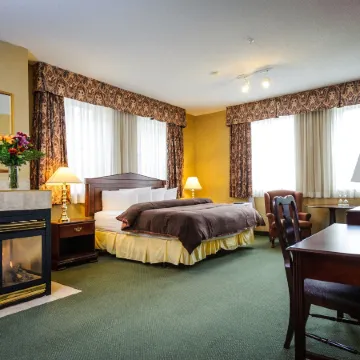 Peterborough Inn and Suites Hotel