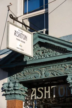 Royal Ashton Townhouse - Taunton Отели в г. Стейплгров