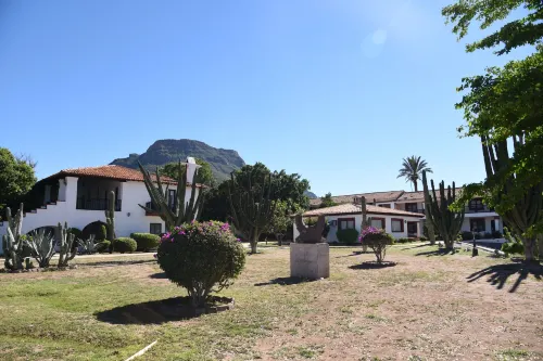 Hotel Playa de Cortes فنادق في غواياماس