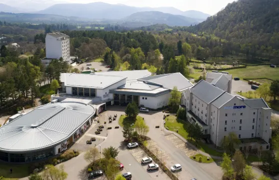 麥克唐納摩利奇酒店